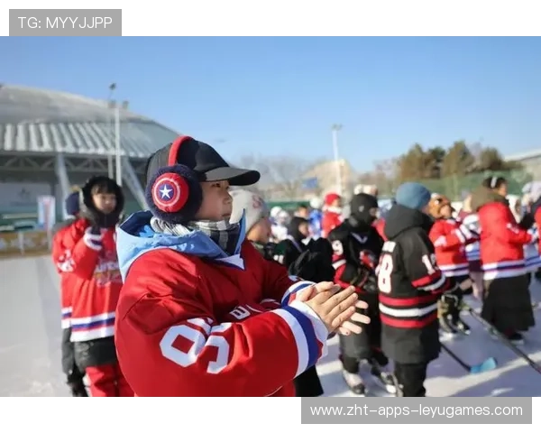 冰球练习板和滑雪设备革新，山东品牌助力全球运动员训练，冰球训练营